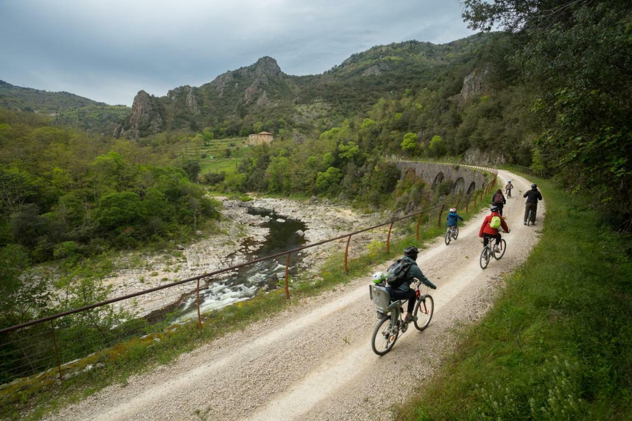 Un Petit Coin De Paradis Gluiras Bagian luar foto